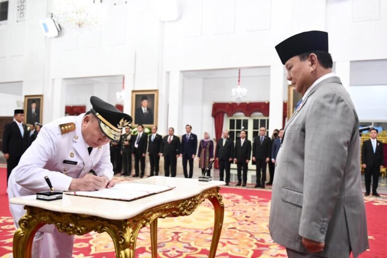 Gubernur Kalimantan Selatan Resmi Dilantik