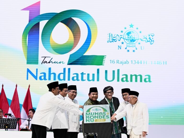 Prabowo-Gibran Kompak Hadir di Harlah NU ke-102 Tahun
