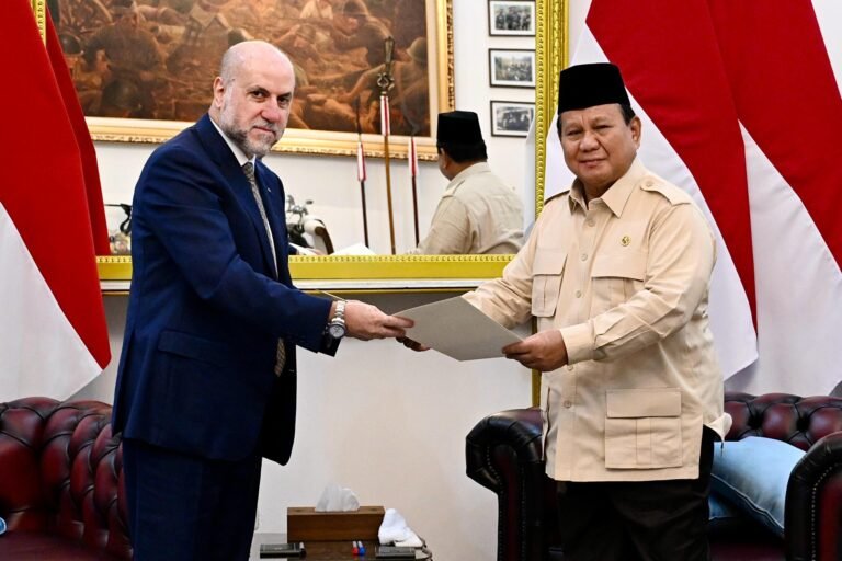 Prabowo Dapat Surat Khusus dari Presiden Palestina