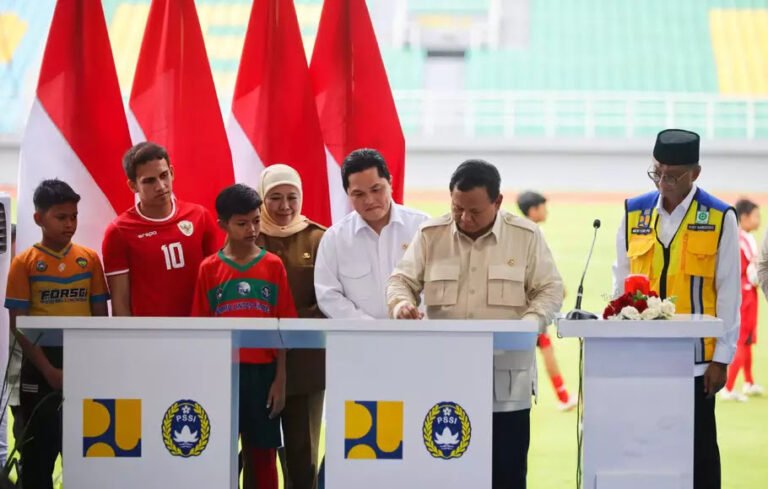 Erick Thohir Dampingi Prabowo Resmikan 17 Stadion Berstandar FIFA