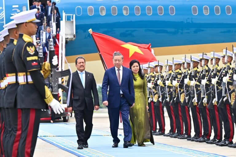 Peringati 10 Tahun Hubungan Diplomatik, Sekjen PKV Kunjungi Indonesia
