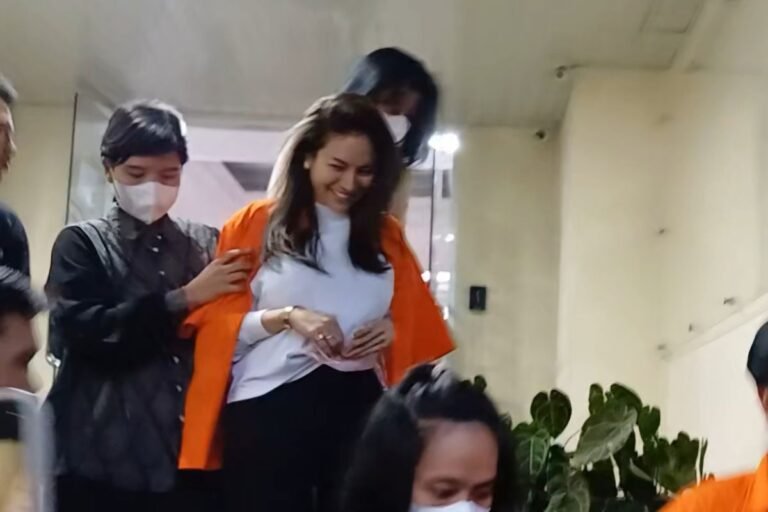 Nikita Mirzani Resmi Ditahan, Kasus Pemerasan dan Pencucian Uang