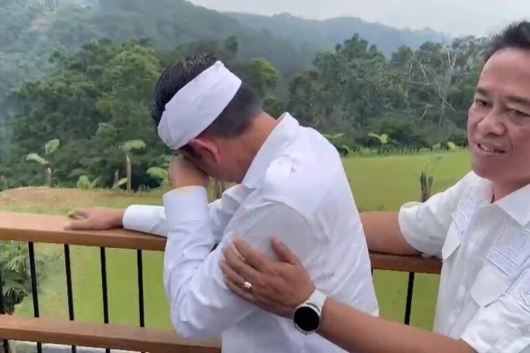 Dedi Mulyadi ‘Mewek’?