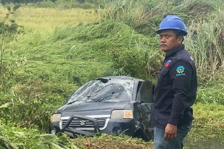 Angin Puting Beliuang Terjang Bekasi