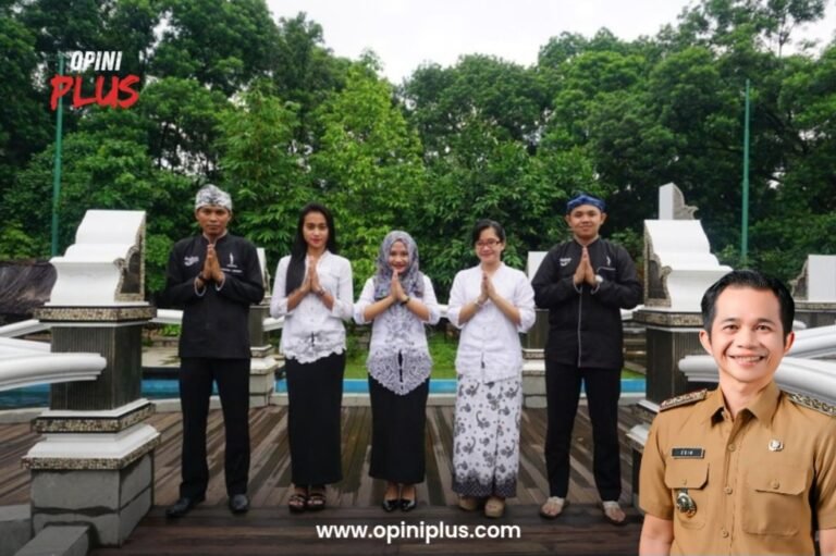Setiap Rabu ASN Purwakarta Wajib Seragam Pangsi Hitam – Kebaya
