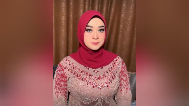 Bu Salsa Masih Layak Menjadi Seorang Guru