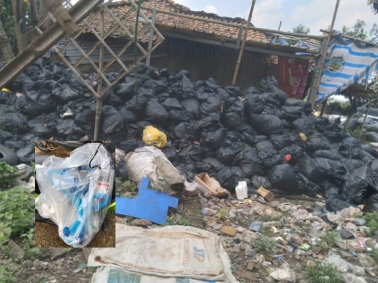 Tumpukan Limbah Medis Rumah Sakit Bikin Geram Warga Karangligar