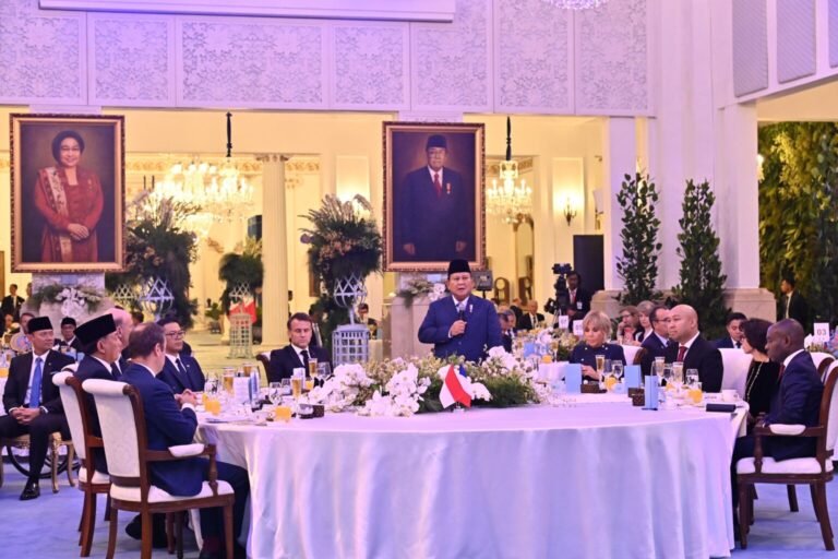 Isu Minuman Beralkohol di Jamuan Presiden Prancis