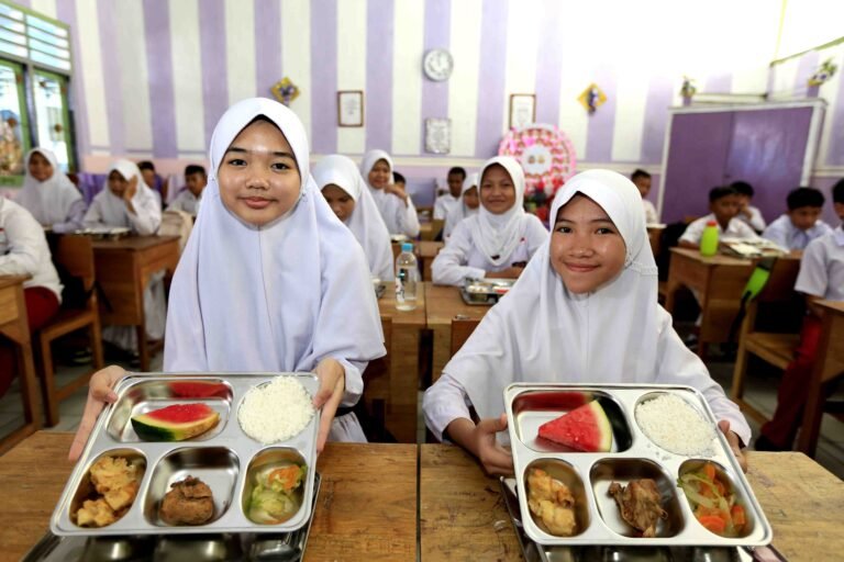 Prabowo Tegaskan MBG Bukan Hanya Soal Makanan