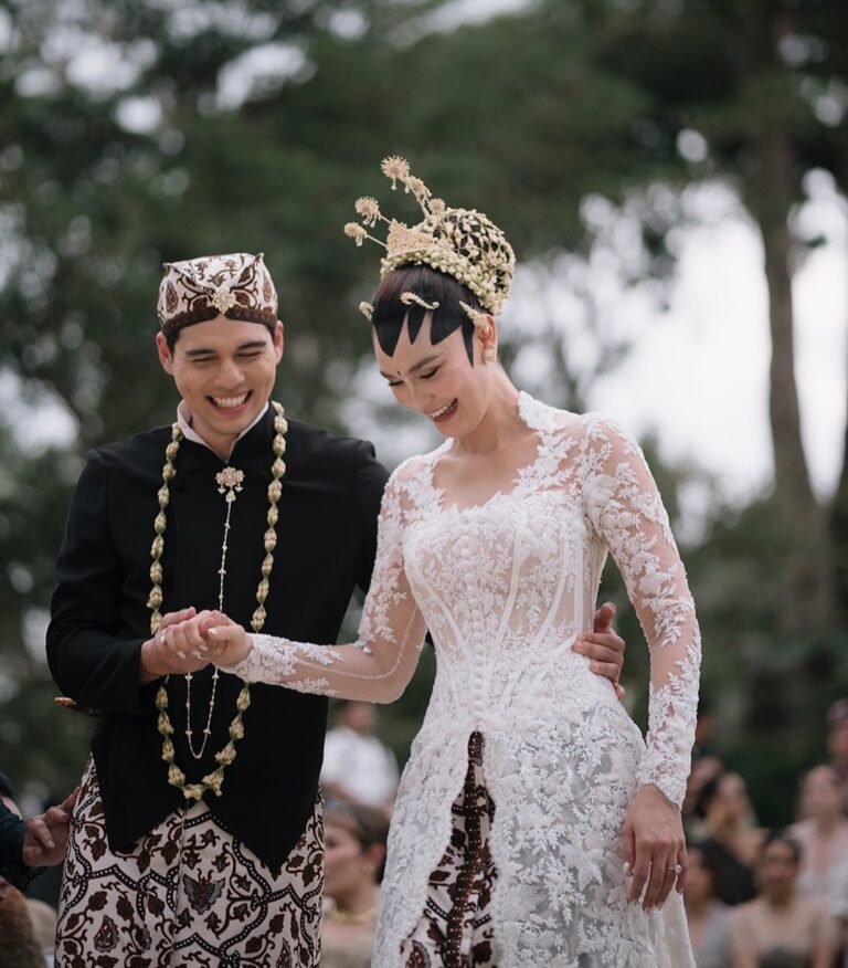 Luna Maya-Maxime Menikah, Postingan Ariel NOAH Dibanjiri Cibiran