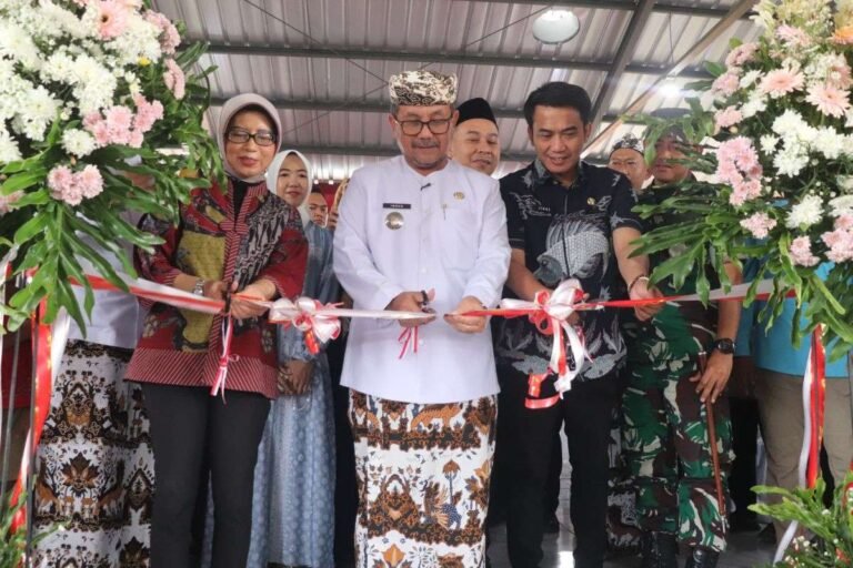 Habiskan Rp 15 Miliar, Pemprov Jabar Remikan Pasar Palimanan Cirebon