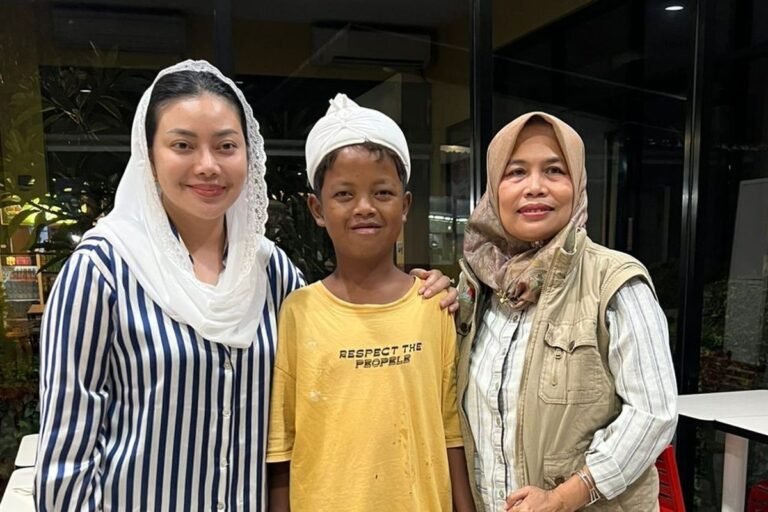 Batal Bertemu Dedi Mulyadi, Tapi Adnan Jadi Anak Asuh Bupati Berebes