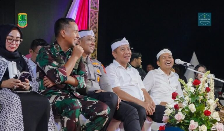 Kelakar atau Emosional, Dedi Mulyadi Doakan Calo Tenaga Kerja Ketabrak Bus
