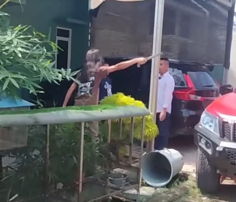 Detik-detik Menegangkan Pengacara di Karawang Ditodong Senapan hingga Golok oleh Pria Gondrong