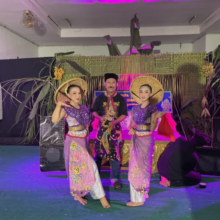 2 Siswi Cantik ini akan Berjuang Harumkan Nama Karawang di FLS3N Jabar