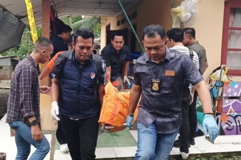 Dapat Teror Selama 3 Bulan, Staf HRD Tewas Bersimbah Darah