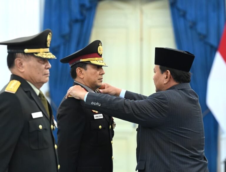 2 Purnawirawan Dianugerahi Pangkat Istimewa