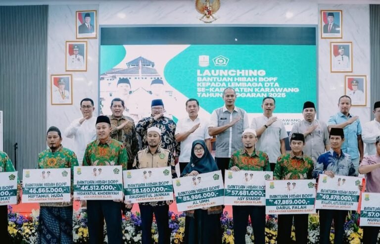 Rp 15 Miliar Digelontorkan Pemkab Karawang untuk Bantu Pendidikan DTA