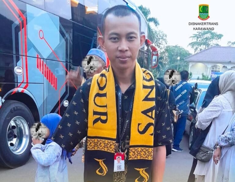 Alhamdulillah, Penyandang Disabilitas ini Diberangkatkan Umroh oleh Bupati Aep