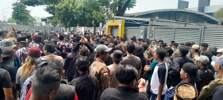Hari ke-2 Demo di PT. MIM, Massa Aksi Dijanjikan Mediasi Hari ini