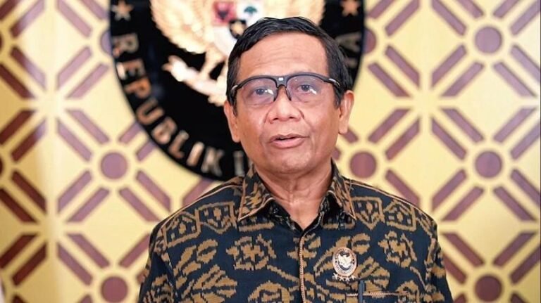 Mahfud MD Tuding Proyek Kereta Cepat di-Mark Up