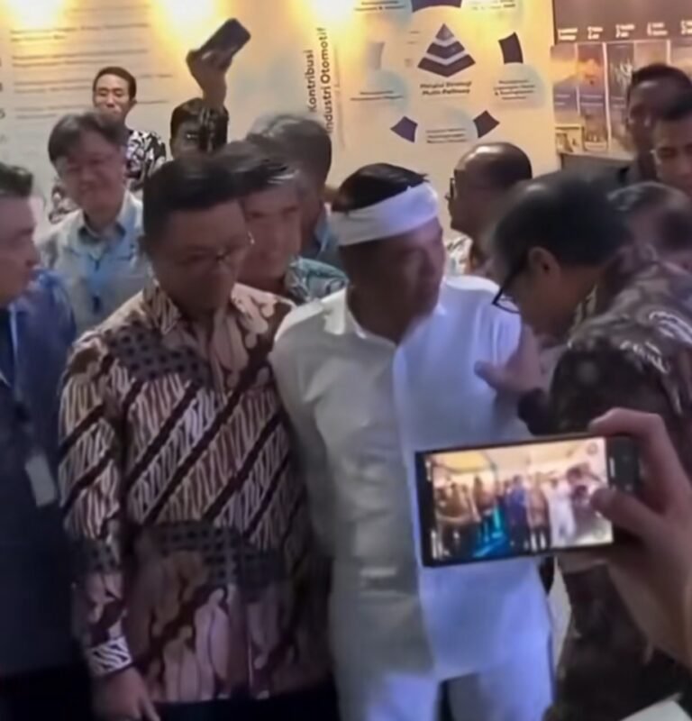 Dorong Dedi Mulyadi, Akun Instagram Menko Airlangga Diserbu Netizen