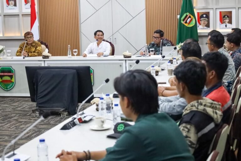 Bupati Purwakarta Ancam Tak akan Cairkan Anggaran Pengerjaan Proyek Asal-asalan