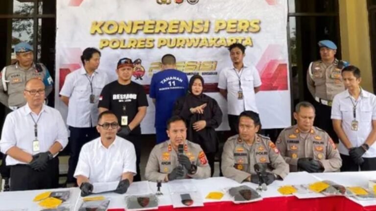 Berawal Kenalan di Medsos, Mahasiswa Cabuli dan Bunuh Siswi SMP di Purwakarta