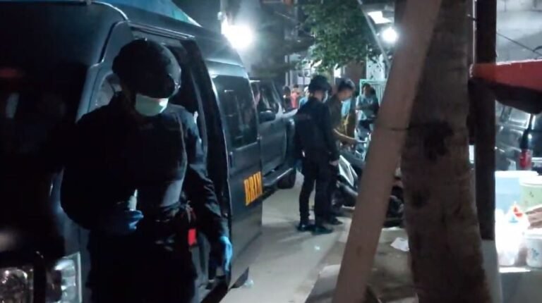 Nahas! Tukang Rongsok di Bekasi Tewas Setelah Kena Ledakan Mortir Aktif