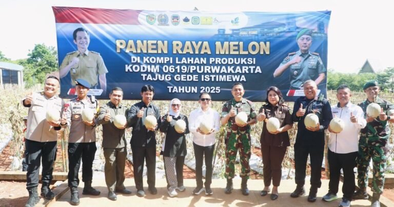 Kodim 0619 Purwakarta Panen Raya Melon