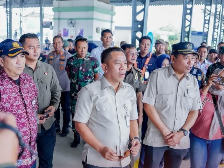 Pemkab Karawang Dorong Perluasan Jalur KRL hingga Stasiun Cikampek