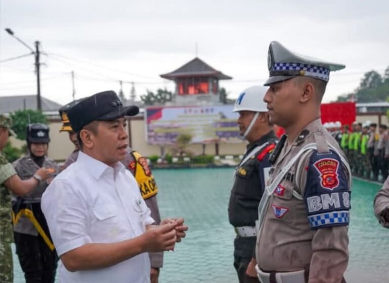 Pastikan Nataru Aman, Polres Karawang Gelar Apel Pasukan Operasi Lilin Lodaya 2025