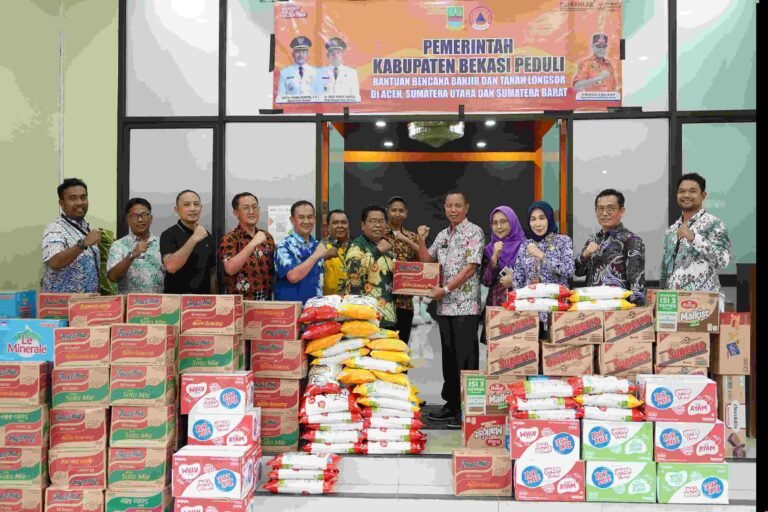 Pemkab Bekasi Salurkan Bantuan untuk Korban Bencana di Aceh – Sumatera