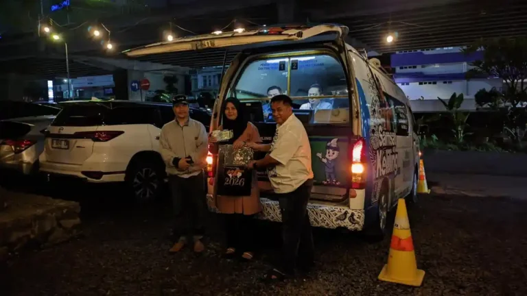 Samsat Night Bekasi, Kini Warga Bisa Bayar Pajak Kendaraan di Malam Hari