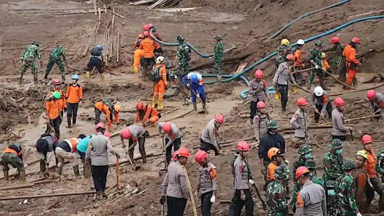 Longsor Bandung Barat, 41 Jenazah Teridentifikasi, 25 Korban Masih Belum Ditemukan