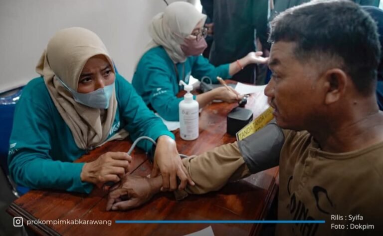 Petani Pakisjaya – Karawang Dapat Layanan Cek Kesehatan Gratis