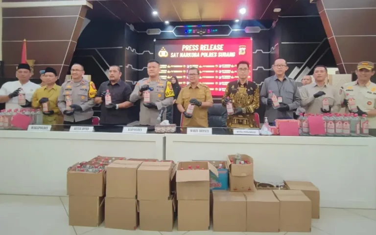 Polisi Tetapkan 2 Tersangka dalam Peristiwa ‘Miras Oplosan Maut’