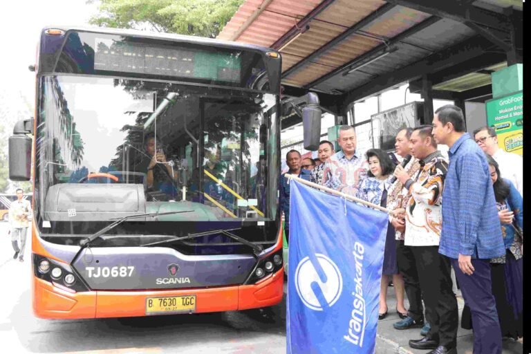 Transportasi Modern Transjabodetabek Resmi Beroperasi, Layani Rute Cawang – Jababeka