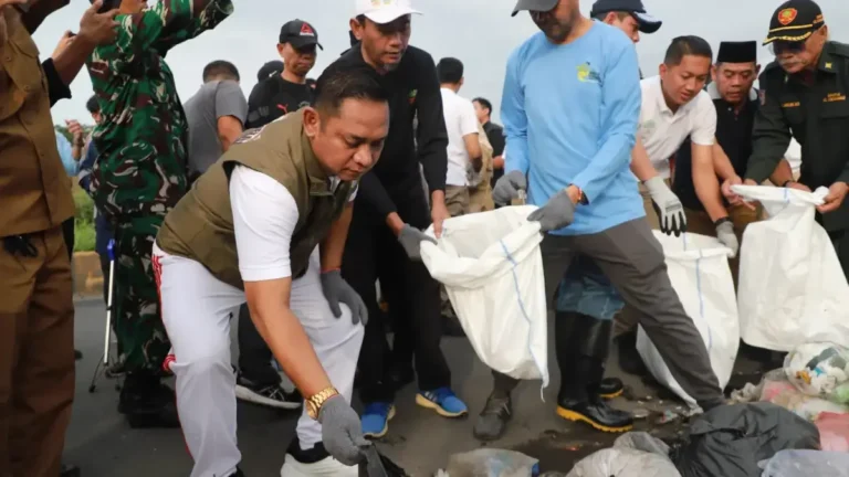 Darurat Sampah, Pemkab Bekasi Gelar Sayembara Pelapor Pembuang Sampah