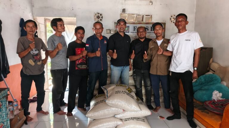 PT. PPJM Salurkan Bantuan Sembako untuk Warga Sumurkondang