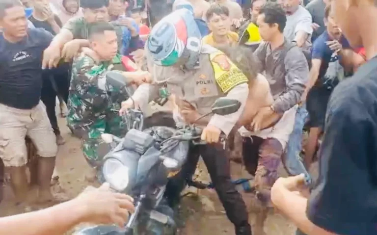 Viral Guru Ngaji Diamuk Massa karena Selingkuh dengan Istri Orang