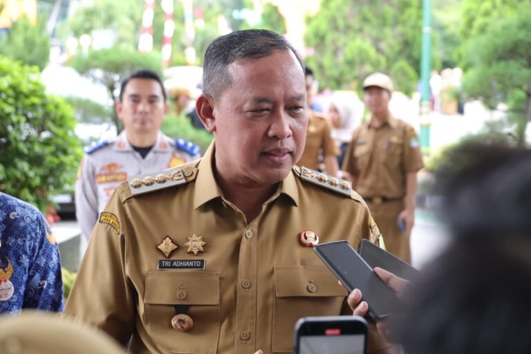 Wali Kota Bekasi Dukung Kebijakan Pembatasan Akses Medsos bagi Anak
