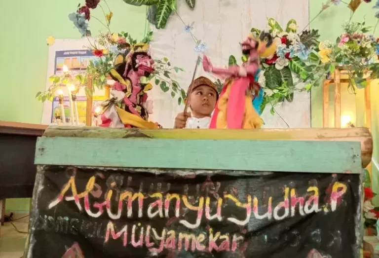 Aksi Memukau Abimanyu, Dalang Cilik Asal Purwakarta