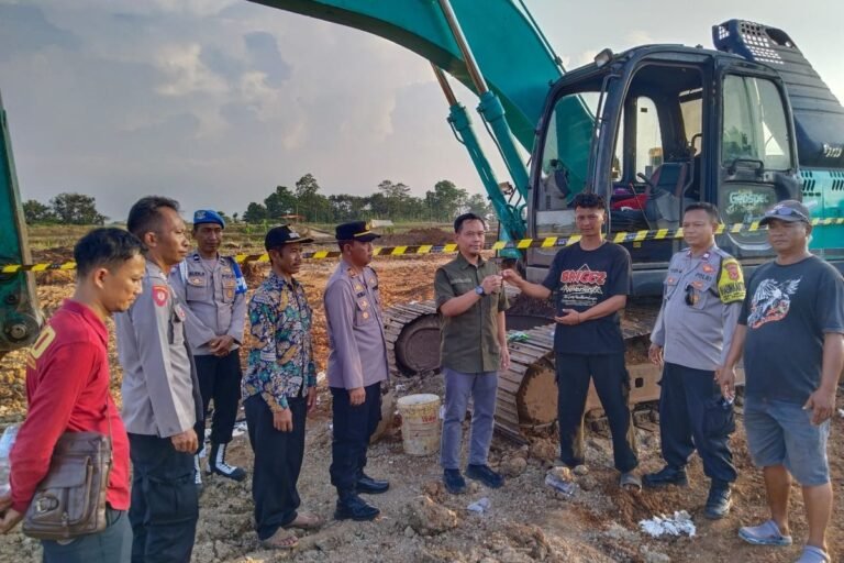 Tak Berizin dan Ganggu Aktivitas Warga, Galian Tanah Merah di Subang Ditutup