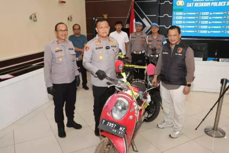 Nekat Beraksi di Area Pabrik BYD, Curanmor Kritis Setelah Dihajar Warga dan Pekerja Proyek