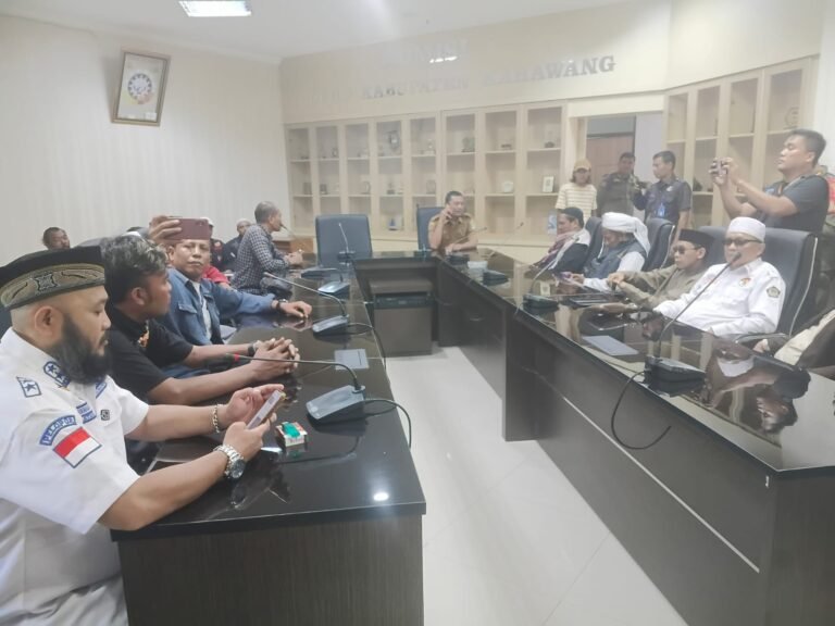 Langgar Operasional, Ormas Islam Desak Theatre Night Mart Ditutup