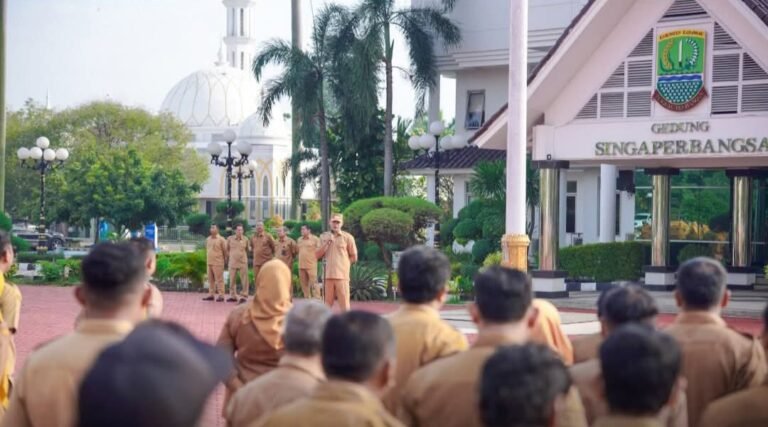 ASN Karawang ‘Ngantor’ Pakai Sepeda, Mobil Dinas Hanya untuk Perjalanan Jarak Jauh