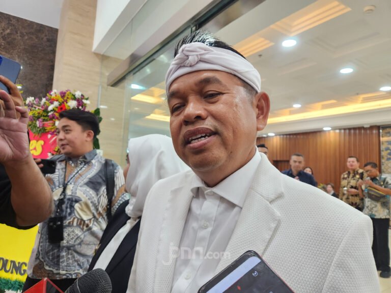Buntut Bentrokan Suporter, Dedi Mulyadi Minta Bobotoh Tak Berlebihan Rayakan Kemenangan