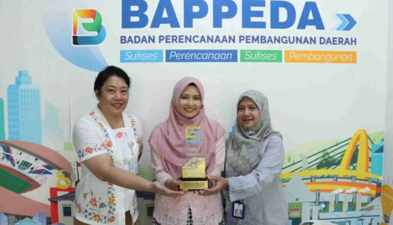Pemkab Bekask Raih Terbaik 1 Kategori Tata Kelola TJSLP Tingkat Jabar 2026