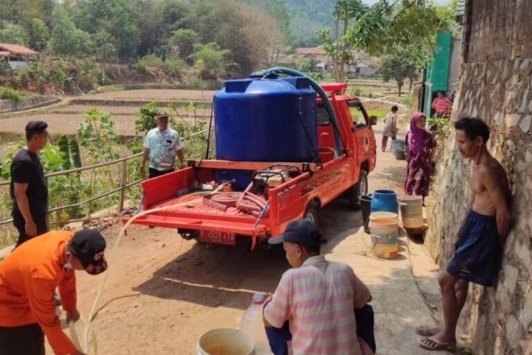 Puncak Kemarau, BPBD Purwakarta Ingatkan Dampak Kekeringan dan Krisis Air Bersih